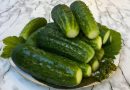 Traškūs trumpai rauginti agurkai – imkite receptą!