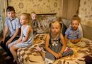 Atidaviau daugiavaikei mamai kostiumėlį, o paskui smarkiai dėl to pasigailėjau…