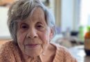Vaikai atvežė 80-metę motiną į senelių namus. „Tu mums trukdai!“ Bet vos ji peržengė slenkstį, įvyko neįtikėtina…