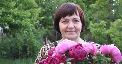 Mano mama atrodo taip siaubingai, kad aš net bijau supažindinti ją su savo sužadėtiniu ir jo tėvais