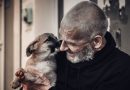 Širdį verianti istorija apie tai, kaip senukas ir mažas šunelis tapo geriausiais draugais