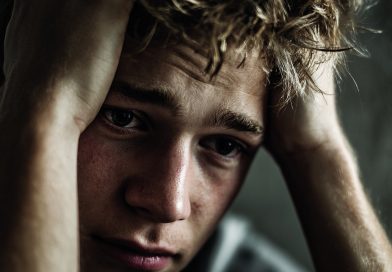 Aš laukiau sūnaus visą naktį, o kai jis pagaliau įžengė į butą, jo akys buvo raudonos, rankos drebėjo. Jis atsisėdo priešais ir tarė…