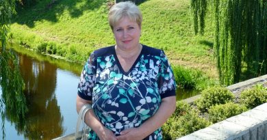 Dukra ruošiasi tekėti antrąkart ir pyksta, kad neduodame pinigų vestuvėms