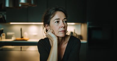 Jis pasakė, kad buvo naktiniame budėjime, o ryte jo kišenėje radau čekį už kambarį viešbutyje. Jo reakcija nesulaukė ilgai…