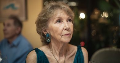 Per sūnaus vestuves atsistojau, kad pasakyčiau tostą, tačiau nuotaka mane pertraukė ir prie visų svečių ištarė frazę, nuo kurios visa salė nutilo…