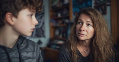 „Tu nepirksi mamai vietos“, – pasakė podukra, kai pasiūliau apmokėti jo mokslus koledže. O po 5 metų jis pats man paskambino su prašymu, nuo kurio užėmė kvapą…