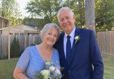 Būdama 69-erių ištekėjau už našlio. Ir tiesiai per vestuves jo dukra nusivedė mane į šalį ir tyliai, kone į ausį, pasakė: «Jis nėra tas, kuo dedasi. Jūs turite žinoti tiesą…»