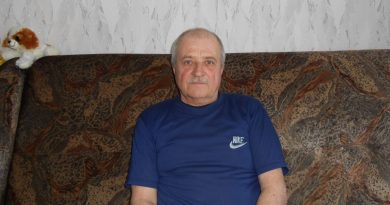 Sutvarkiau namus, pasipuošiau, padengiau stalą savo 60-ojo gimtadienio proga, bet niekas taip ir neatėjo. Bet juk iki paskutinės akimirkos laukiau, kad dukra su žentu atvyks