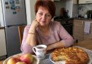 Žmona savaitgaliui išvyko pas draugę, o pas mane netikėtai atėjo uošvė. Ji atsinešė naminio pyrago, buvo neįprastai maloni ir pasakė norinti rimtai pasikalbėti. Kai išgirdau, ko ji prašo, iš pradžių net nesupratau, ar ji kalba rimtai…