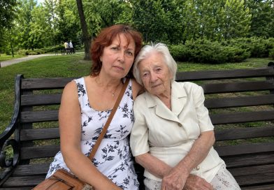 Slaugiau anytą, kai jos pačios vaikai nuo jos nusisuko. O po laidotuvių jie staiga atsirado ir ėmė dalintis jos butą. Aš tylėjau, kol ištraukiau voką, kurį ji liepė atplėšti visų akivaizdoje…