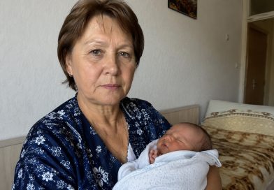 Tapau močiute ir maniau, kad tai bus džiaugsmas. Bet niekas manęs neįspėjo, kad mane vėl pavers mama — be teisės į poilsį